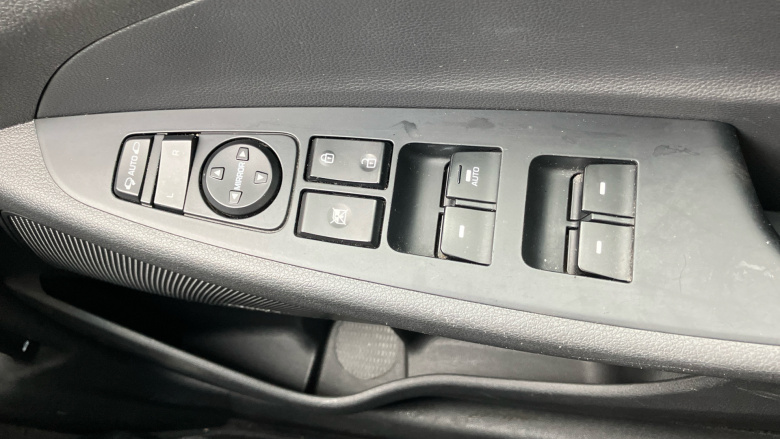 Hyundai Tucson 1.7 CRDi Blue Drive Premium 5dr 2WD Diesel Estate